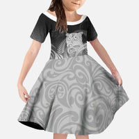 New Zealand Aotearoa Ruru Family Matching Off The Shoulder Long Sleeve Dress and Hawaiian Shirt Maori Fern Art Black LT05 Daughter's Dress Black - Polynesian Pride