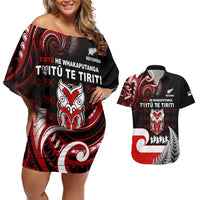 Aotearoa Toitu He Whakaputanga Couples Matching Off Shoulder Short Dress and Hawaiian Shirt Toitu Te Tiriti O Waitangi LT05 Black - Polynesian Pride