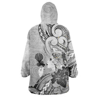 Aotearoa Maori Wahine Wearable Blanket Hoodie Fantail Bird Black Gold Marble LT05 - Polynesian Pride