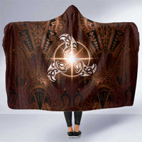 New Zealand Matariki Tupuanuku Hooded Blanket Maori Moko Brown Galaxy LT05 One Size Brown - Polynesian Pride