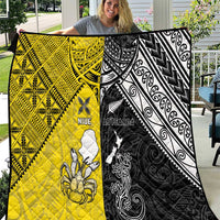New Zealand Maori And Niue Hiapo Quilt Lizard And Coconut Crab Together LT05 Yellow - Polynesian Pride