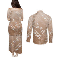 Hawaii Beige Kapa Couples Matching Puletasi and Long Sleeve Button Shirt Vintage 'Ohe Kāpala Motifs Mix Plumeria Leis LT7 - Polynesian Pride