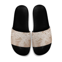 Aotearoa Maori Koru Curves Slide Sandals Silver Ferns - Mocha