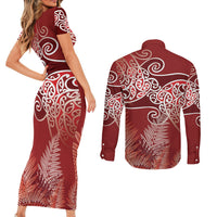 Aotearoa Maori Koru Curves Couples Matching Short Sleeve Bodycon Dress and Long Sleeve Button Shirt Silver Ferns - Crimson Red LT7 - Polynesian Pride