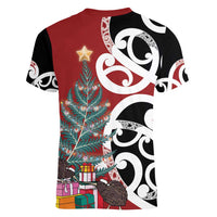 New Zealand Silver Fern Christmas Tree Women V-Neck T-Shirt Meri Kirihimete LT7 - Polynesian Pride