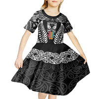 Personalised Kia Kaha Te Reo Maori Kid Short Sleeve Dress Hei Tiki Mix Koru - Black LT7 - Polynesian Pride