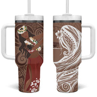 Tahiti Islands Polynesian Plumeria Tumbler With Handle Tahitian Vahine 'Ote'a - Beige LT7 One Size: 40 oz Beige - Polynesian Pride