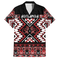 Personalised Aotearoa Waitangi Family Matching Short Sleeve Bodycon Dress and Hawaiian Shirt Taniko Motifs - Mania Gecko LT7 Dad's Shirt - Short Sleeve Red - Polynesian Pride