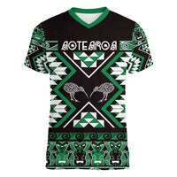 Personalised Taniko Motifs Aotearoa Women V-Neck T-Shirt Waitangi Kowhaiwhai Kiwi - Green LT7 Female Green - Polynesian Pride