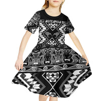 Personalised Taniko Motifs Aotearoa Kid Short Sleeve Dress Waitangi Kowhaiwhai Kiwi - Monochrome LT7 - Polynesian Pride