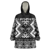 Personalised Taniko Motifs Aotearoa Wearable Blanket Hoodie Waitangi Kowhaiwhai Kiwi - Monochrome LT7 One Size Grey - Polynesian Pride