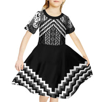 Maori Tukutuku Taniko Motifs Kid Short Sleeve Dress Black Poutama Mix Kowhaiwhai LT7 - Polynesian Pride