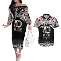 Kia Kaha Te Reo Maori Couples Matching Off The Shoulder Long Sleeve Dress and Hawaiian Shirt 50 Years Mo Ake Tonu Te Reo LT7 Black - Polynesian Pride