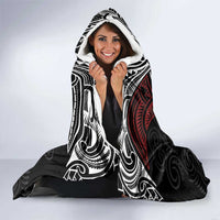 Maori Hongi Toitu Te Tiriti Hooded Blanket Tangata Tiriti Stand With Tangata Whenua LT7 - Polynesian Pride