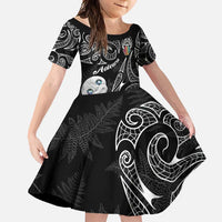 Kia Hara Te reo Maori Family Matching Off Shoulder Maxi Dress and Hawaiian Shirt Manaia Moko Pattern LT7 Daughter's Dress Black - Polynesian Pride