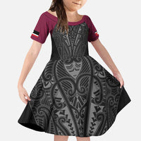 Queensland Maori Rugby Nga Hau e Wha Family Matching Off Shoulder Maxi Dress and Hawaiian Shirt Maroon Motif LT9 Daughter's Dress Maroon - Polynesian Pride