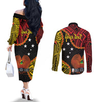 Personalised Papua New Guinea 49th Anniversary Couples Matching Off The Shoulder Long Sleeve Dress and Long Sleeve Button Shirt Hapi De bilong Indipendens Papua Niugini LT9 - Polynesian Pride