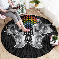 Aotearoa Kowhaiwhai Poutama Rainbow Motif Round Carpet
