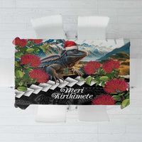 Meri Kirihimete Tuatara Tablecloth New Zealand Fern with Puhutukawa Flowers LT9 Green - Polynesian Pride