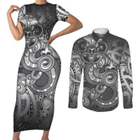 Aotearoa Maori Hei Tiki Couples Matching Short Sleeve Bodycon Dress and Long Sleeve Button Shirt Kiwikiwi Kowhaiwhai Puhoro Motif LT9 Grey - Polynesian Pride