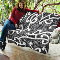 Aotearoa Maori Kowhaiwhai Quilt Kiwikiwi Puhoro and Patiki