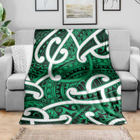 Aotearoa Maori Kowhaiwhai Blanket Kakariki Puhoro and Patiki