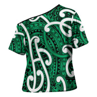 Aotearoa Maori Kowhaiwhai Cross Shoulder Shirt Kakariki Puhoro and Patiki