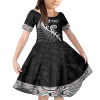 Kia Mau Ki To Ukaipo Family Matching Mermaid Dress and Hawaiian Shirt Te Reo Maori Koru Fern Art LT9 Daughter's Dress Black - Polynesian Pride