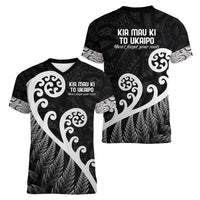 Kia Mau Ki To Ukaipo Women V-Neck T-Shirt Te Reo Maori Koru Fern Art LT9 - Polynesian Pride
