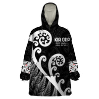 Kia Ora Maori Language Wearable Blanket Hoodie Te Reo Maori Koru Fern Art LT9 One Size Black - Polynesian Pride