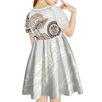 Polynesian Manta Ray Kid Short Sleeve Dress Beige Floral Turtle Tattoo - Polynesian Pride
