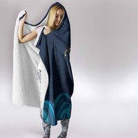 Polynesian Hibiscus Flower Waves Pattern Hooded Blanket