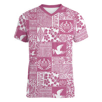 Pink Tonga Kilisimasi Fiefia Women V-Neck T-Shirt Pacific Patchwork Xmas Vibes - Polynesian Pride