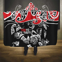 Aotearoa Toitu Te Tiriti Hooded Blanket New Zealand Stand Together Stand Stronger LT9 - Polynesian Pride