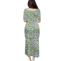 Mele Kalikimaka Hawaii Christmas Puletasi Omaomao Seamless Floral Motif - Polynesian Pride