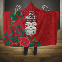 Maori Wheku Meri Kirihimete Personalised Hooded Blanket All Red Indigenous Maori Motif LT9 - Polynesian Pride