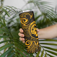 Polynesian Guam Coat of Arms Skinny Tumbler Polynesian Tribal Tattoo Gold Version LT9 - Polynesian Pride