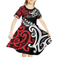 Honour The Treaty New Zealand Personalised Kid Short Sleeve Dress Toitu Te Tiriti Half Fern with Haka dance LT9 - Polynesian Pride