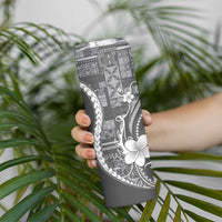 Samoa Siapo Tribal Pattern Skinny Tumbler Light Gray Polynesian Plumeria Tapa Motif
