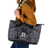 Custom New Zealand Taiaha Maori Leather Tote Bag Minimalist Silver Fern All Black LT9 Black - Polynesian Pride