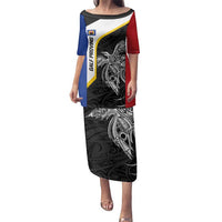 Personalised PNG Gulf Province Family Matching Puletasi and Hawaiian Shirt Bird of Paradise Tattoo Flag Motif LT9 Mom's Dress Black - Polynesian Pride