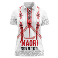 Toitu Te Tiriti Waitangi Women Polo Shirt White Wharenui House LT9 Female white - Polynesian Pride