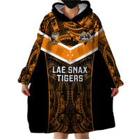 Papua New Guinea Rugby Wearable Blanket Hoodie Lae Snax Tigers PNG Polynesian Pattern LT14 - Polynesian Pride