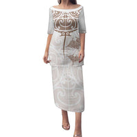 New Zealand Manta Ray Tattoo Family Matching Puletasi and Hawaiian Shirt Aotearoa Maori Haehae Beige LT14 Mom's Dress White - Polynesian Pride