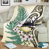 Endemic Tomtit New Zealand Blanket Miromiro Manuka Silver Fern Maori Pattern