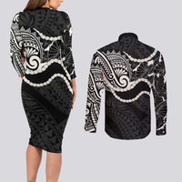 Aloha Hawaii Kalo Pikake Lei Couples Matching Long Sleeve Bodycon Dress and Long Sleeve Button Shirt Chest Tattoo Black Hawaiian Pattern LT14 - Polynesian Pride