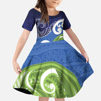 Southland New Zealand Family Matching Off Shoulder Maxi Dress and Hawaiian Shirt Maori Koru Flag Color LT14 Daughter's Dress Blue - Polynesian Pride