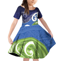 Southland New Zealand Family Matching Off Shoulder Short Dress and Hawaiian Shirt Maori Koru Flag Color LT14 Daughter's Dress Blue - Polynesian Pride