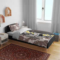 Brown and Black Hawaii Shark Tattoo Bedding Set Puakenikeni Lei Plumeria Polynesian Pattern - Polynesian Pride