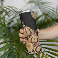 Black Bula Fiji Skinny Tumbler Fijian Dance Fan Tapa Cloth Pattern LT14 - Polynesian Pride